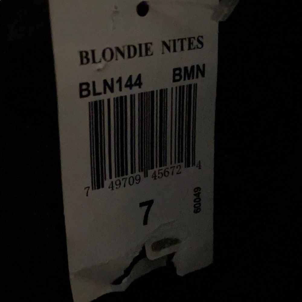 Blondie Nites Keyhole Illussion Mock Neck Gown - Picture 10 of 11